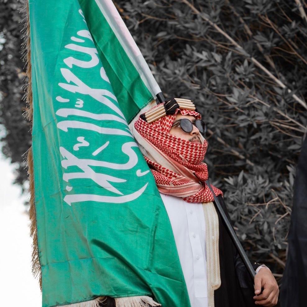 المصور عــويـس